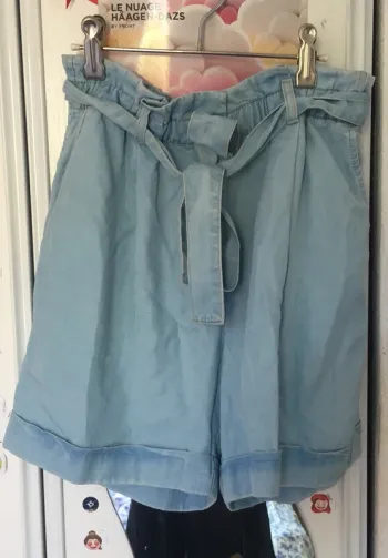 Short taille haute large en effet jean