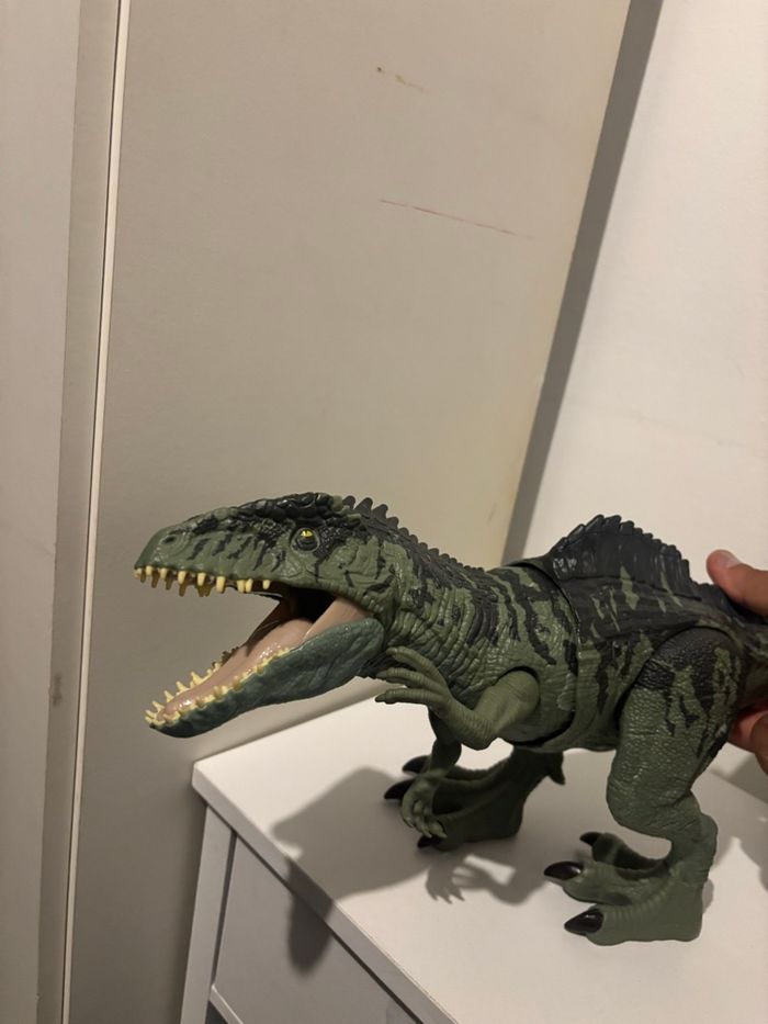 Dinosaure Giganotosaurus jurassic world