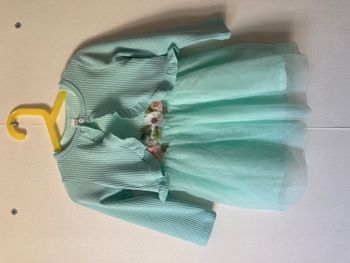 ensemble robe fleuri avec tulle et gilet court