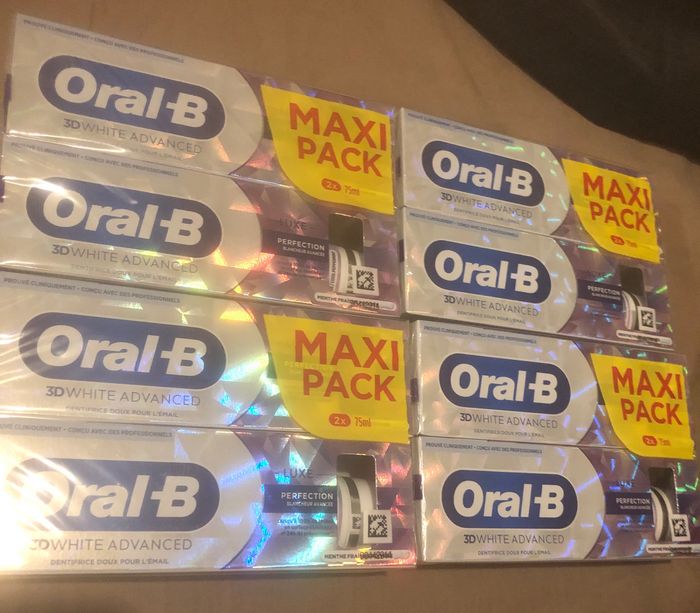 Lot 8 dentifrices oral b luxe perfection blancheur avancée