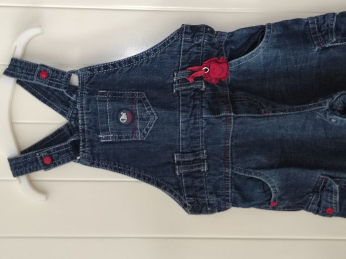 Jolie salopette en jean bébé garçon 12 moiS - photo numéro 3