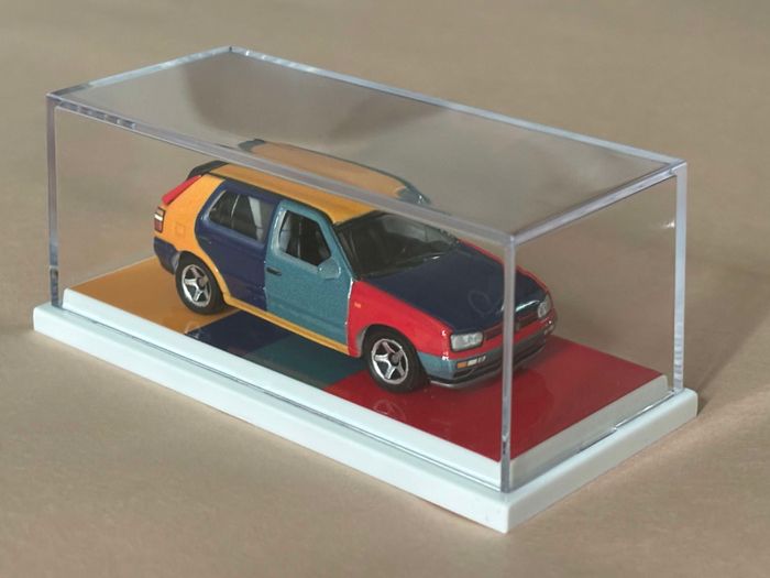 1995 Volkswagen Golf Harlequin - Matchbox Collectors 1:64