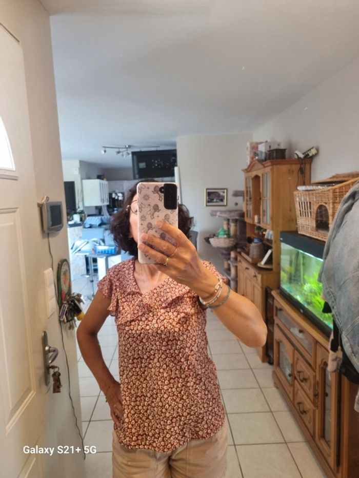 Haut imprimé à manches volantées taille S - photo numéro 2