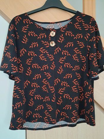 Haut à manches courtes