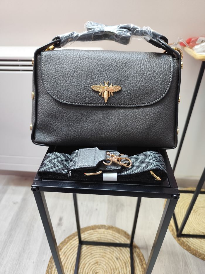 Sac à main avec bandoulière - photo numéro 2
