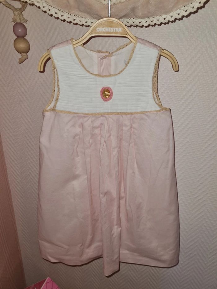 Robe.