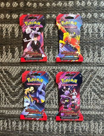 Artset blister EV10, Rivalités destinés, Team Rocket