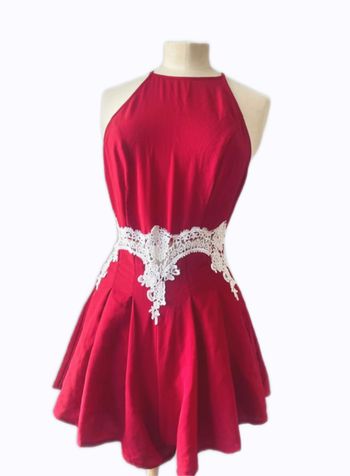 Jumpsuit bordeaux chic T.M – détails en dentelle, coupe élégante & sophistiquée