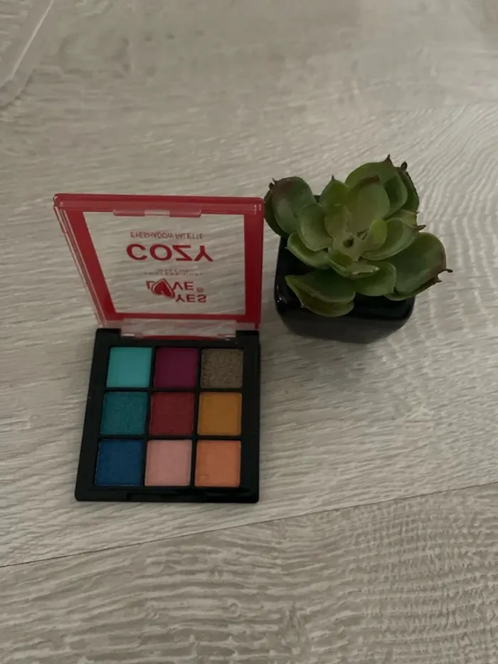Palette yes love - photo numéro 2