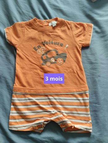 Barboteuse taille 3 mois