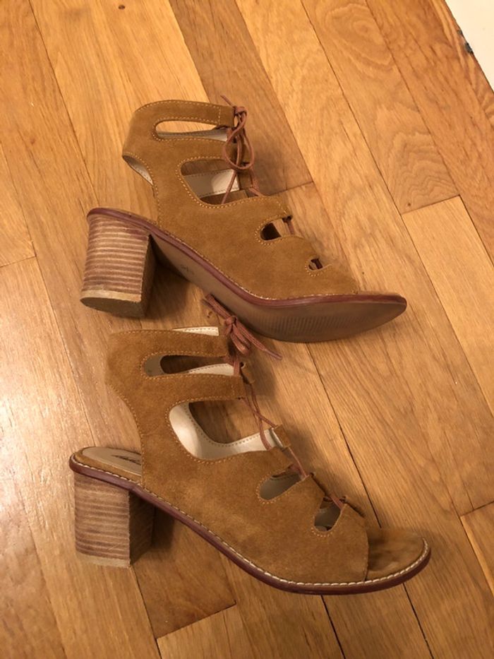 Sandales en cuir camel pointure 38 - photo numéro 3