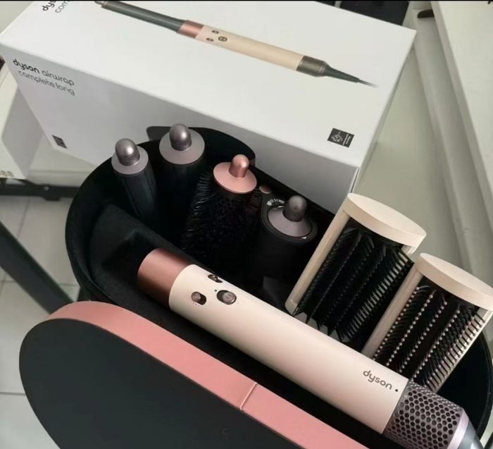 Airwrap dyson neuf