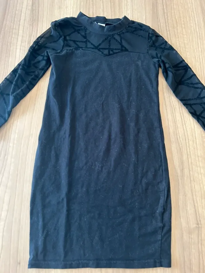 Robe noir SHEIN taille 6 ans - photo numéro 2
