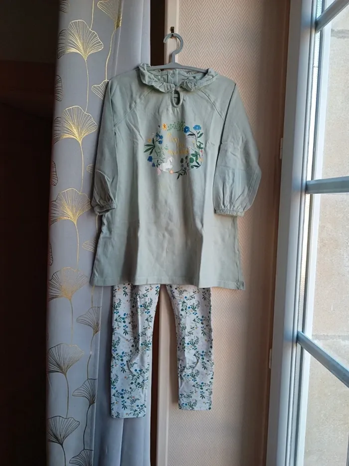 Chemise de nuit/ pyjama