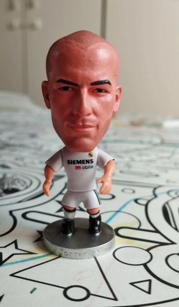Figurine miniature football neuve Zinedine Zidane Real Madrid