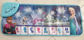 Tapis piano tissu la reine des neiges