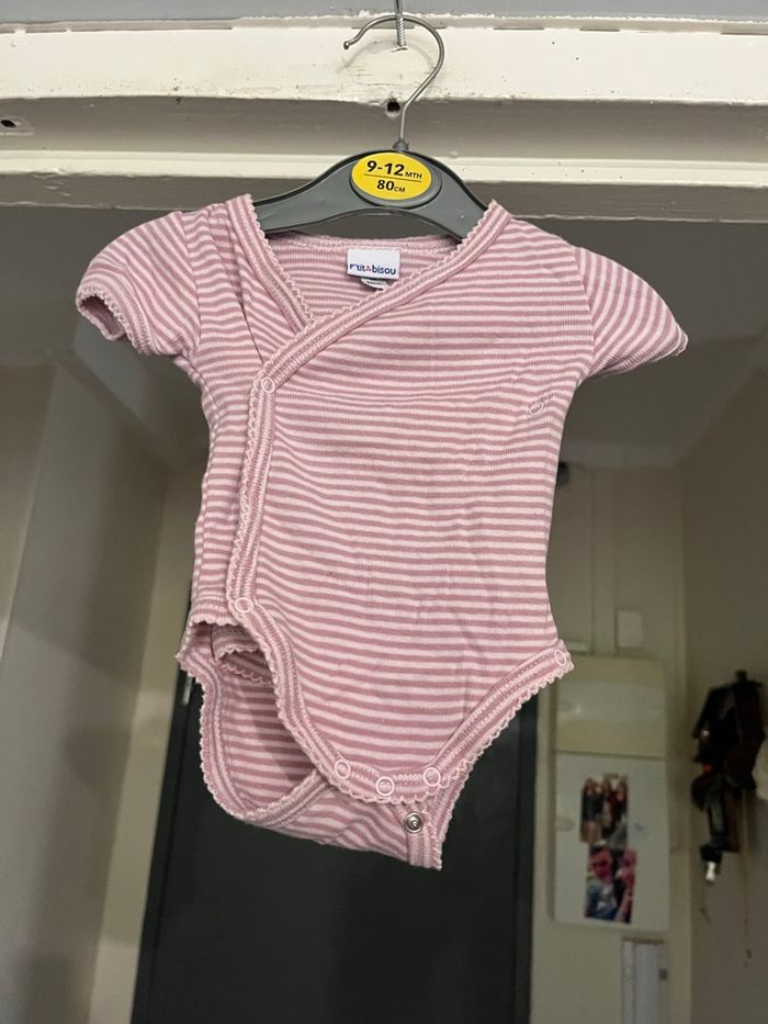Body fille 1 mois p’tit bisou - photo numéro 2