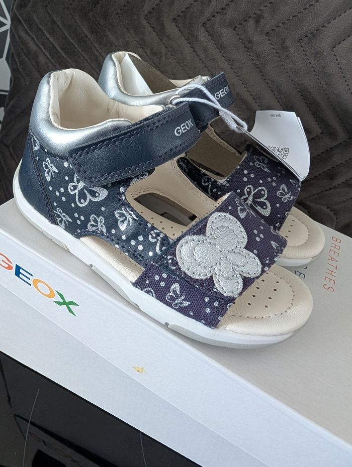 Sandales d'été fille. Doublure en cuir. Taille 25. Neuf. Geox - photo numéro 3