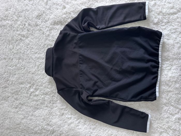 Veste de Sport Enfant Kipsta - Noire - Taille 8 ans - tache en bas - photo numéro 2