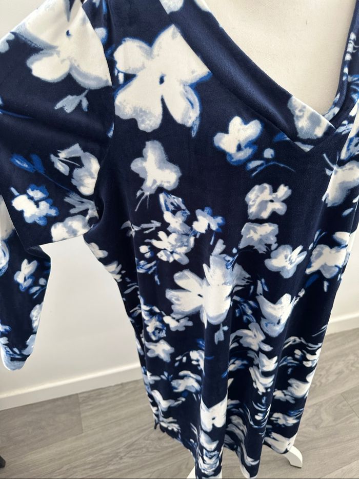 Robe de chambre polaire à fleurs bleue marine C&A T46 3XL - photo numéro 3
