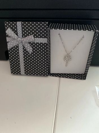 Collier argenté pendentif palmier avec brillant