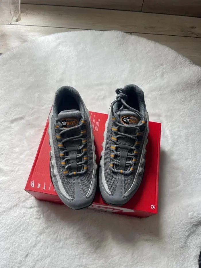 Basket Nike air Max 95 - photo numéro 2