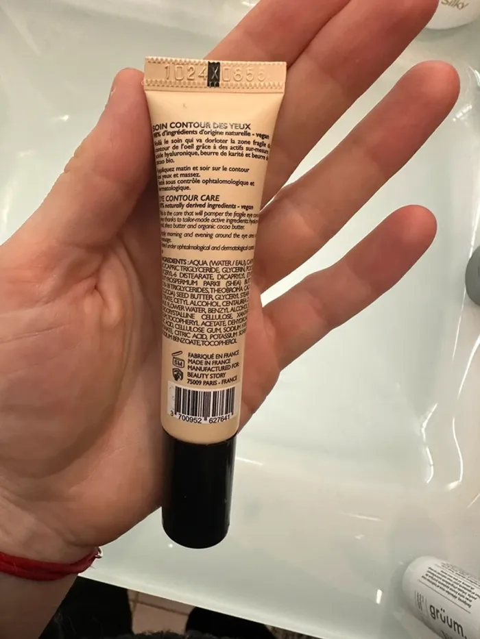 Soin contour des yeux - photo numéro 2