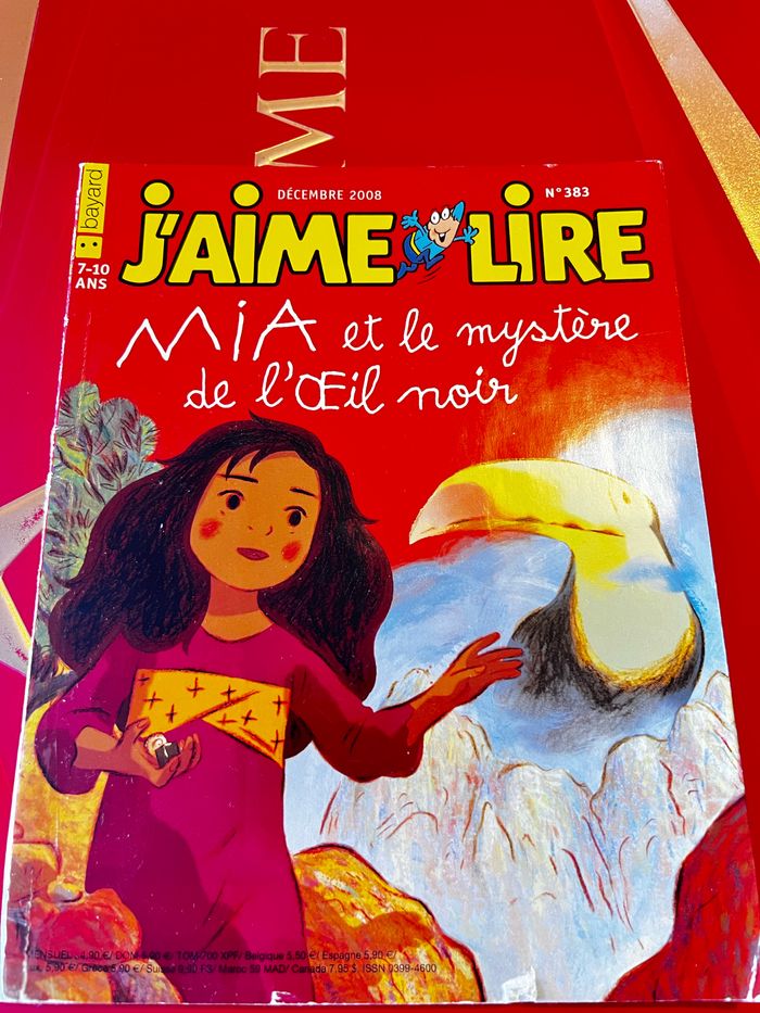 Livre , j’aime lire : mia et le mystère de l’œil noir, année 2008 - photo numéro 2