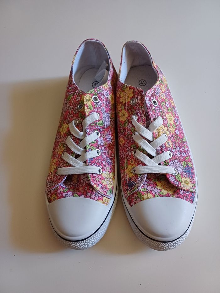 Jolie baskets en toile imprimé fleuri neuve - photo numéro 3