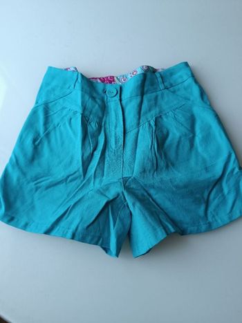 Short fille