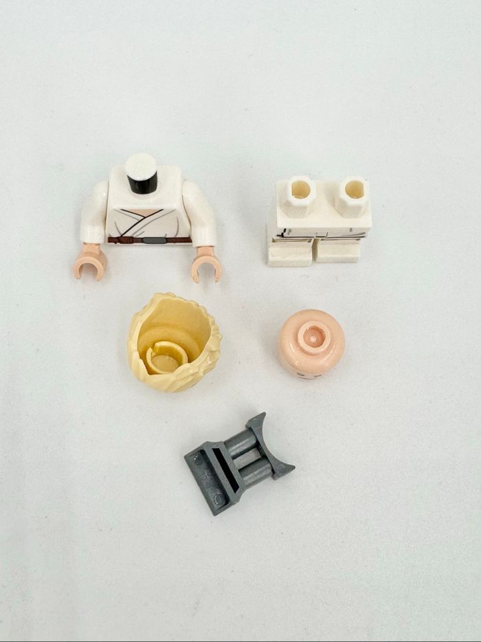 Lego Figurines Star Wars : Luke Skywalker, Tatooine - photo numéro 6