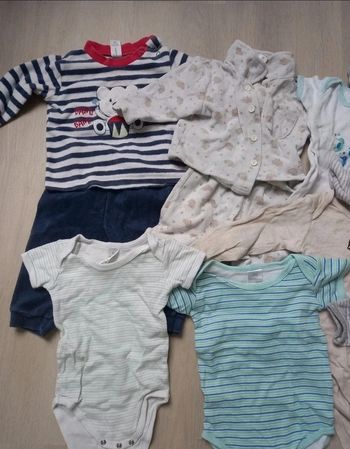 Lot de vètements garçon taille 74