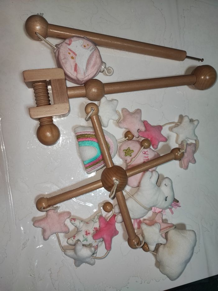 Mobile musical fille - photo numéro 7