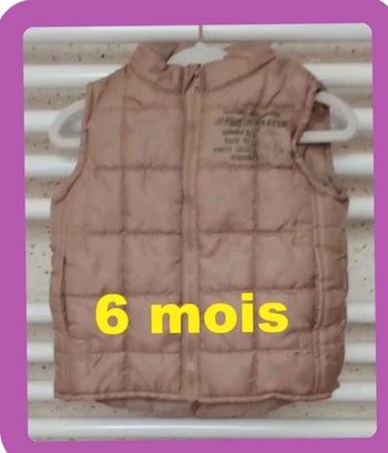 Doudoune sans manche beige Taille 6 mois