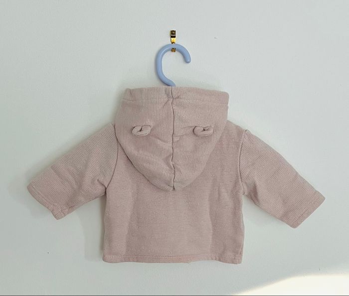 Sweat à capuche zippé « Kiabi » taille 3 mois - photo numéro 2
