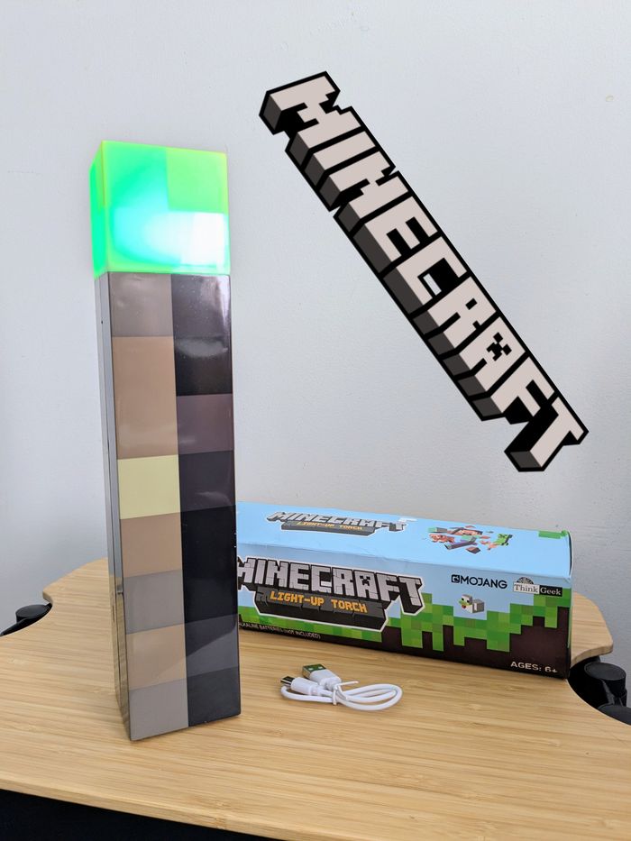 Veilleuse Minecraft torche multicolore – Déco geek à poser ou fixer au mur - photo numéro 2
