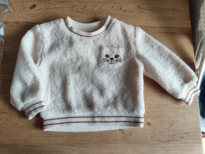 Pull en moumoute - photo numéro 2