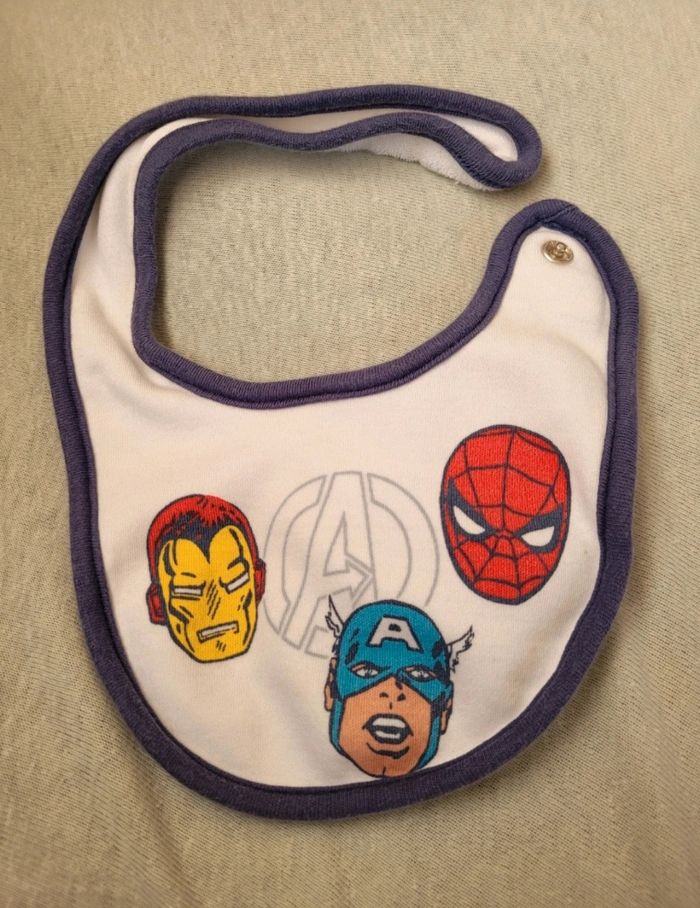 Bodies + bavoir Marvel Primark - photo numéro 5