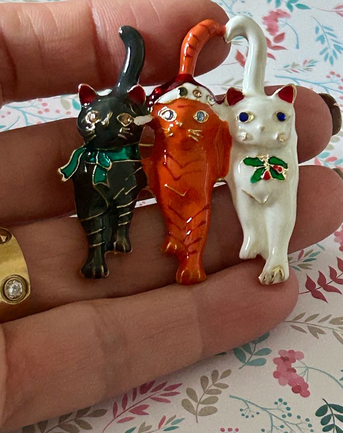 Broche, trois chats de Noël - photo numéro 1