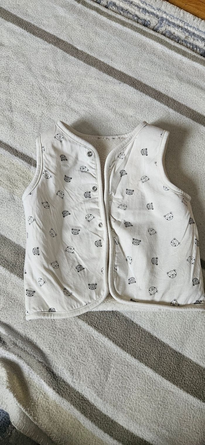 Gilet sans manche 24 mois - photo numéro 2