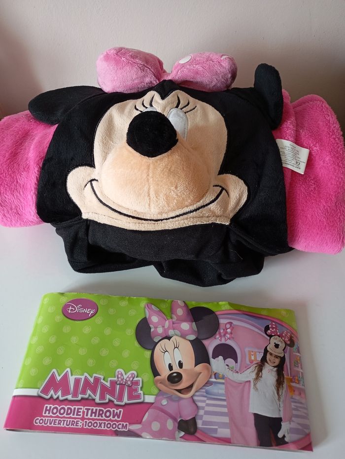 Couverture plaid cape douce . Rose Vif .Disney Minnie Mouse. 100x100 cm. État neuf - photo numéro 6