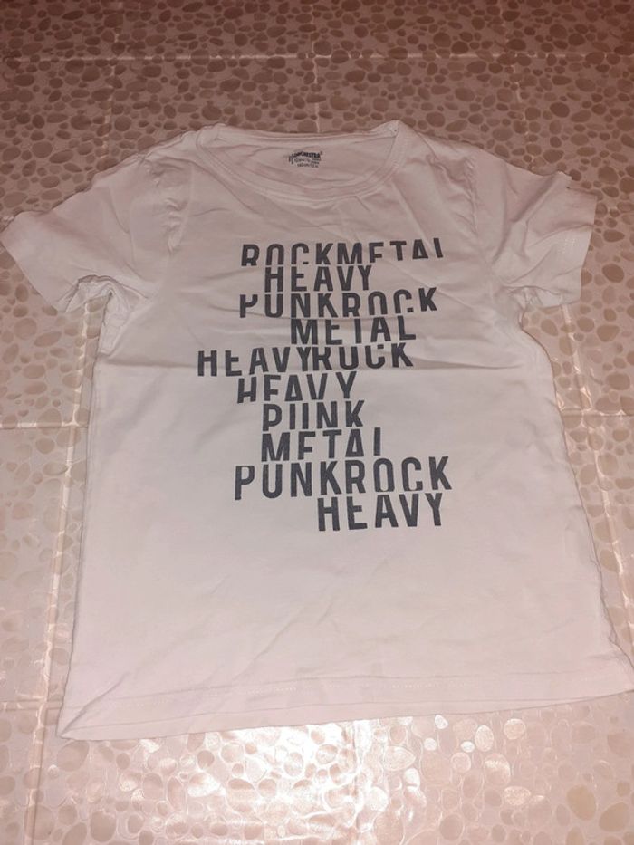 Tee shirt