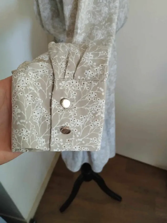Jolie robe taille S - photo numéro 5