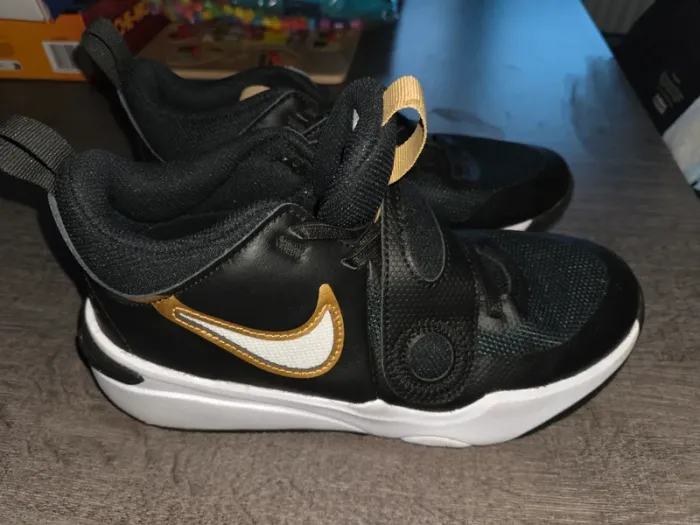 Basket nike pointure 37,5 - photo numéro 7