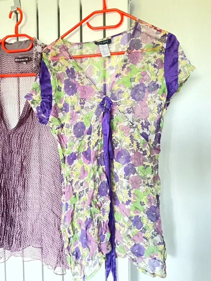 Deux blouses en soie - photo numéro 2