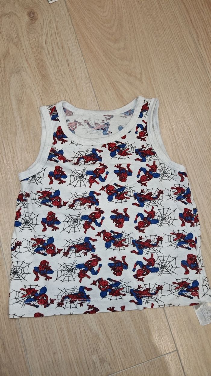 3 débardeurs Spider-Man 2/3ans - photo numéro 2