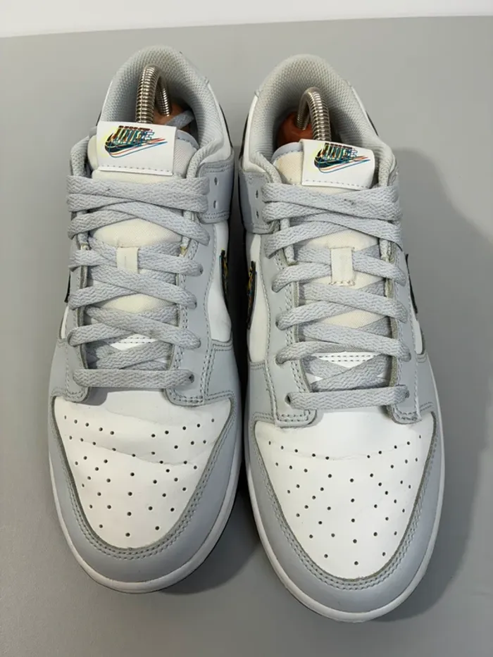 Baskets Nike dunk low grises pointure 43 très bon état - photo numéro 4