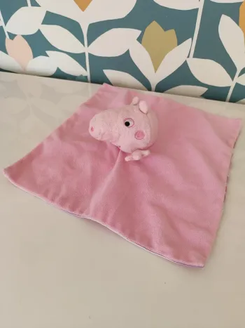 Doudou plat Peppa pig