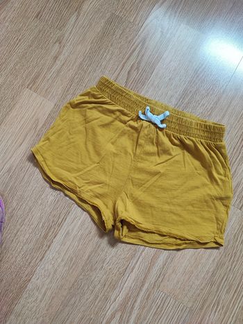 Short fille