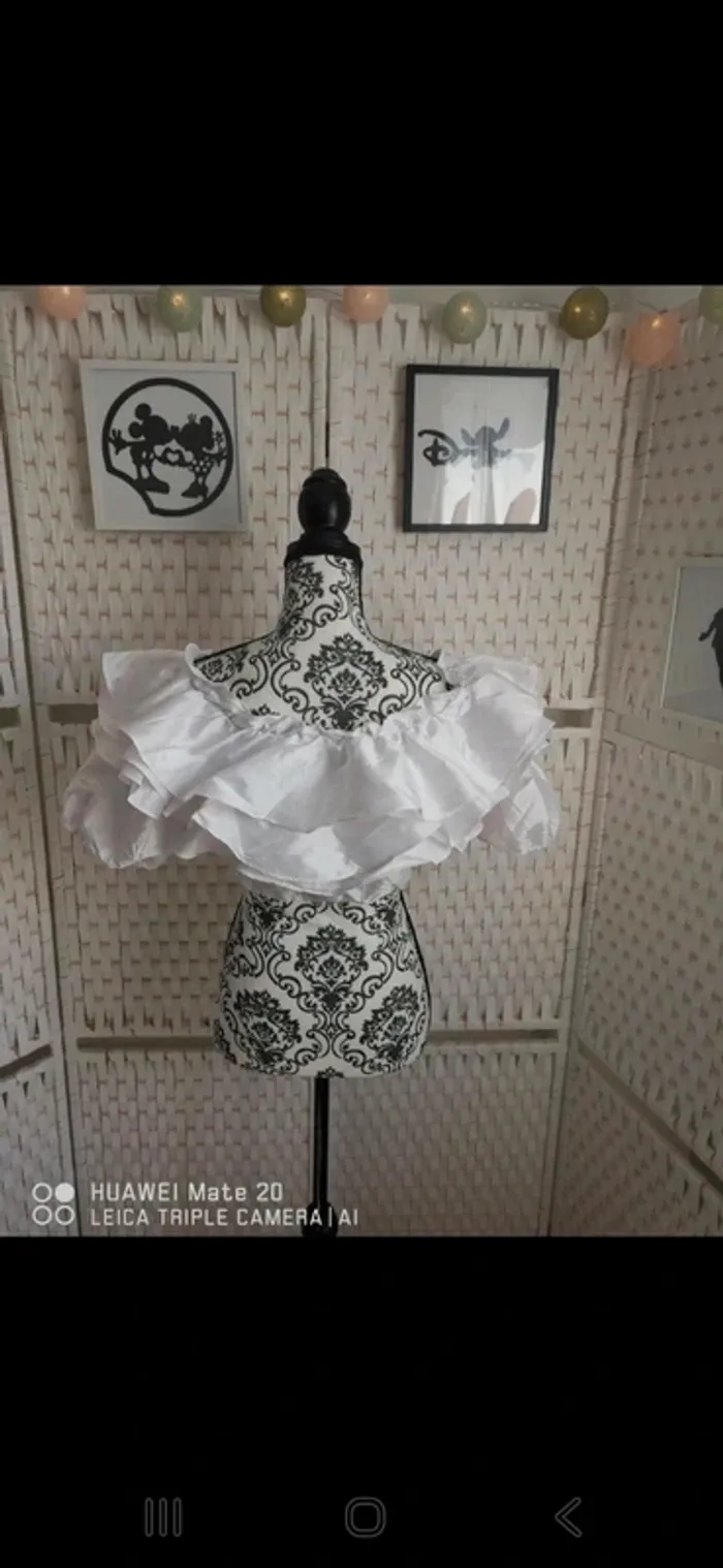 💕joli Crop Top Blanc à volants -femme TM / 38 Vero moda Style Bohème chic 💕 - photo numéro 2
